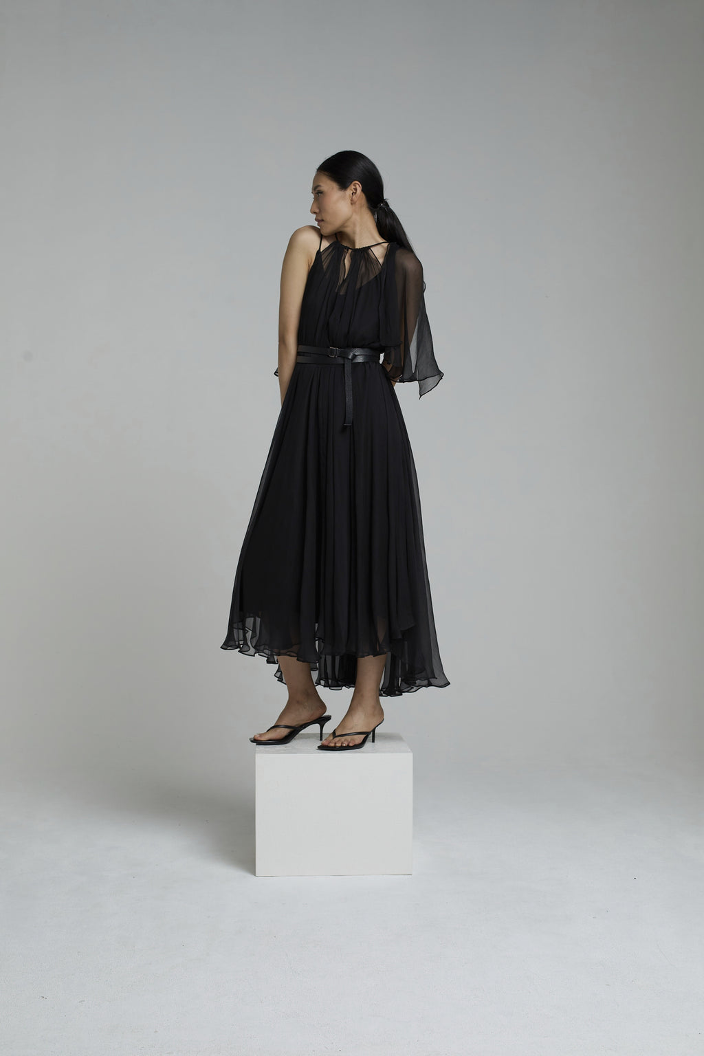 DRESS AMBER BLACK | BLACK