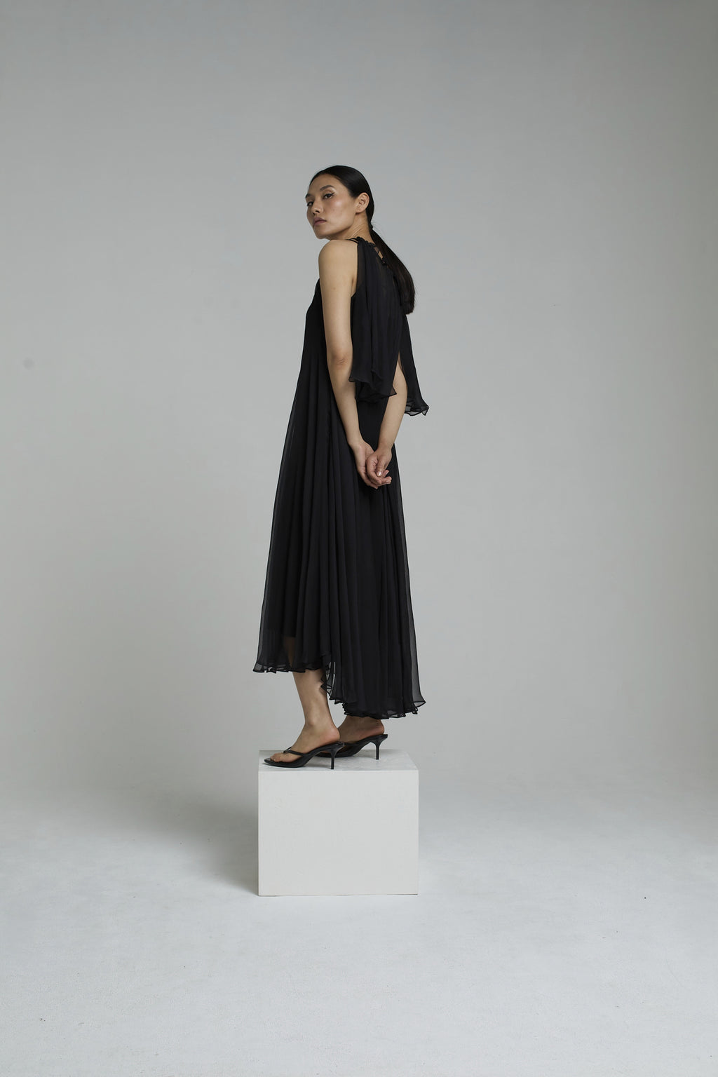 DRESS AMBER BLACK | BLACK