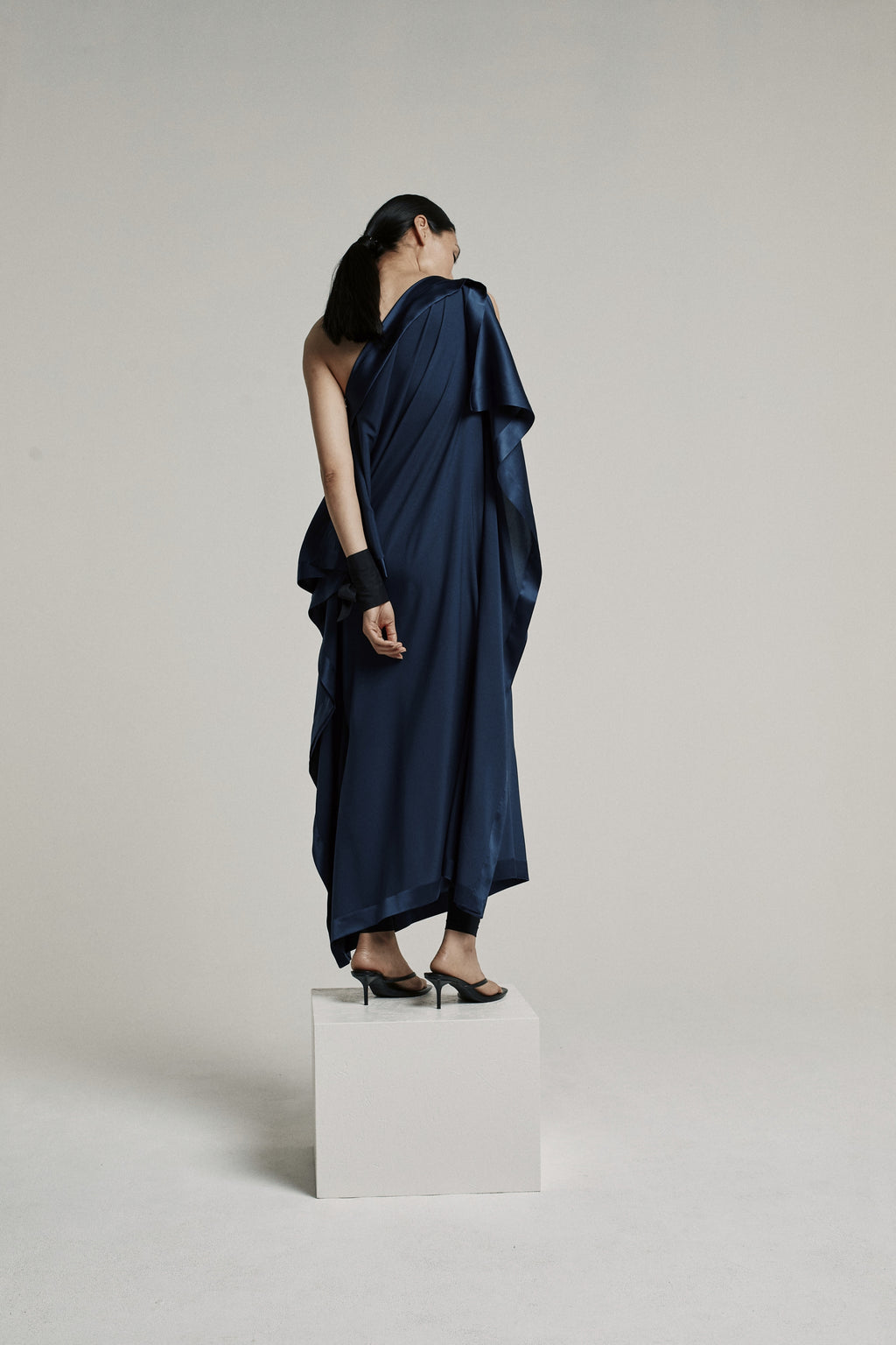 FRIEDA SILK DRESS | BLUE BLACK