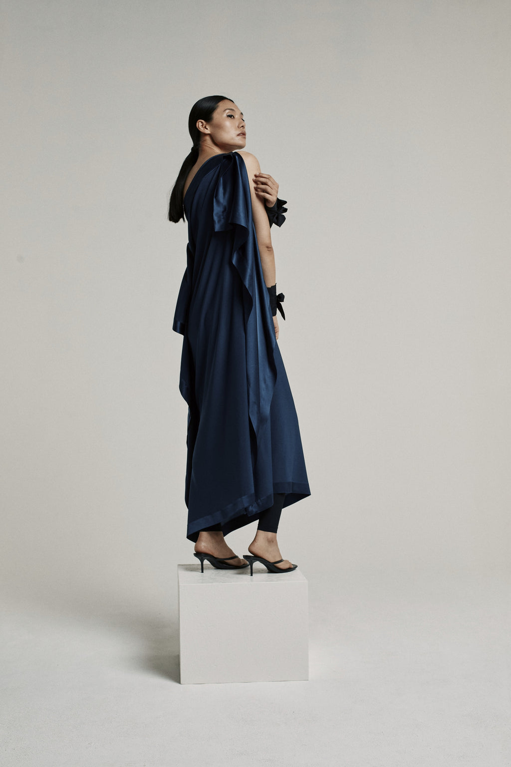 FRIEDA SILK DRESS | BLUE BLACK
