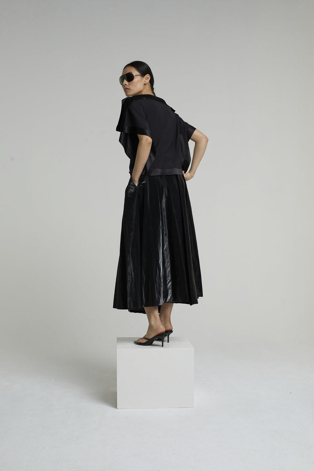 DAKOTA SILK TOP | BLACK