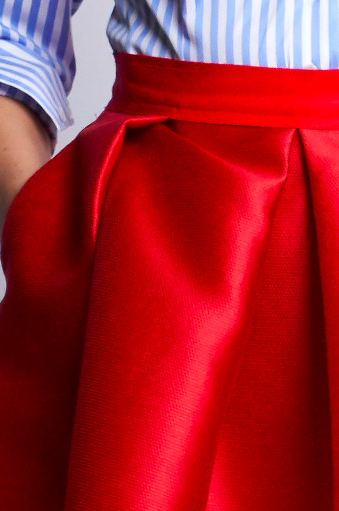 SAAR SKIRT STRUCTURE B | RED