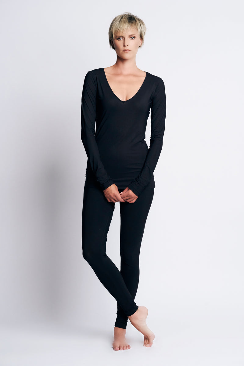 TINA V-NECK MAT | BLACK